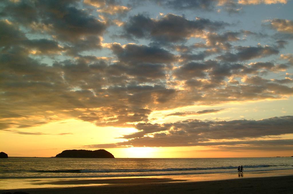 Hotel Coco Beach Manuel Antonio Exteriör bild